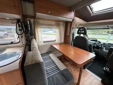 KNAUS SKY WAVE 650 MF 